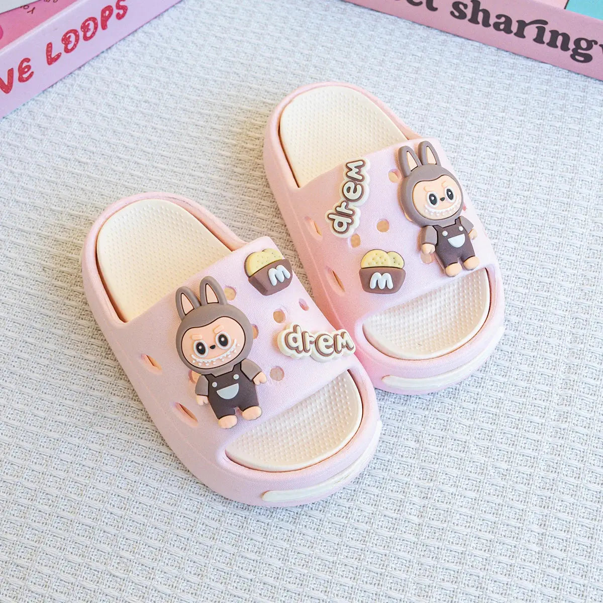 New Popular Cartoon Letters Versatile Eva Slippers for Boys and Girls, Fashionable Double Soft-Soled Non-Slip Sandals 831 Trikidsworld