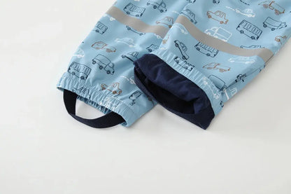 Elastic ankle and reflective strip on HONEYKING bib rain pants